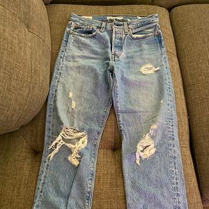 Levi’s wedgie straight size 27